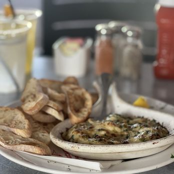 Boatyard Bar & Grill - Crab and artichoke dip - Seafood Near Me - Annapolis, Maryland