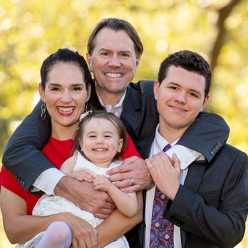The Red M Studio - Family portrait in Audubon Park by The Red M Studio - Session Photography Near Me - Metairie, Louisiana