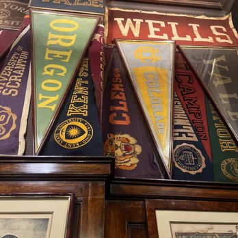 HARRY’S NEW YORK BAR - Updated November 2024 - 225 Photos & 177 Reviews ...