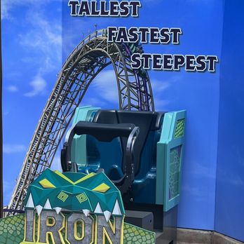 Iron Gwazi - Amusement Parks Near Me - Tampa, Florida