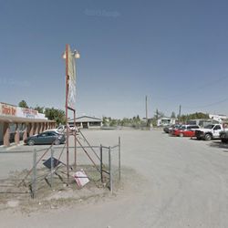 Little Store - Parking lot