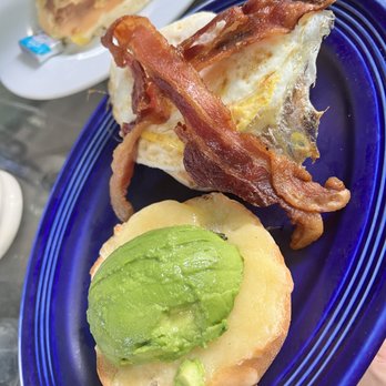 Blue Heaven - Breakfast sandwich with avocado - Breakfast & Brunch Near Me - Key West, Florida