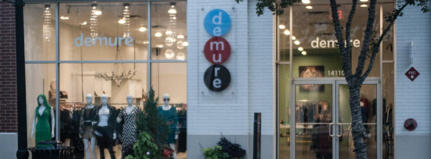 Demure Boutique Logo