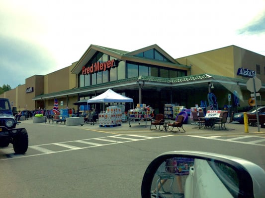 Fred Meyer by null