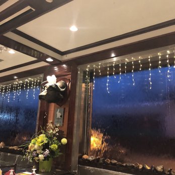 Rainhas Churrascaria - Water fall - Brazilian Near Me - Corona, New York