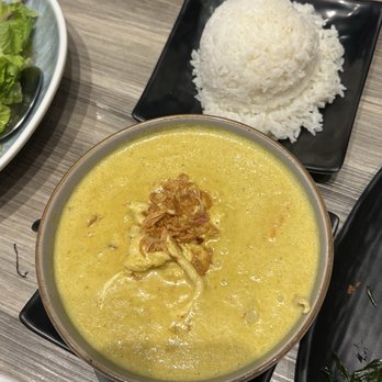 Siam Station - Yellow curry - Thai Near Me - Cerritos, California Siam Station - Yellow curry - Thai Near Me - Cerritos, California