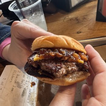 Alpine Inn - Slider - Burgers Near Me - Portola Valley, California