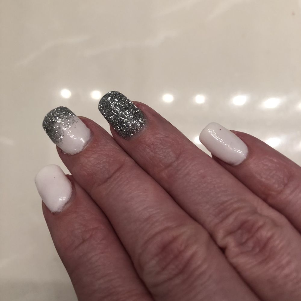 Charming Nails - Didn't have a clue how to ombré and I would have been ok if he had said he couldn't and just not tried. - Nail Salons Near Me - Las Vegas, Nevada
