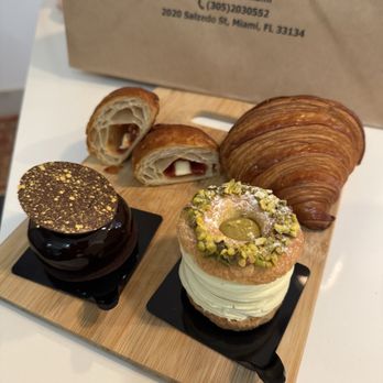 Bachour - Bakeries Near Me - Coral Gables, Florida