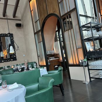 Tre Dita - Inside - Italian Near Me - Chicago, Illinois