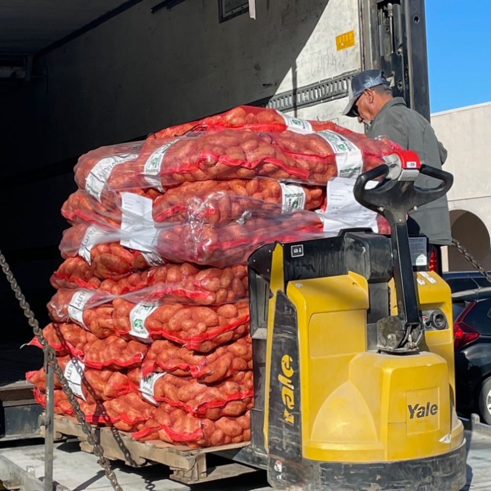 Project Comunidad - Truck delivery- 17 pallets - Food Banks Near Me - Deming, New Mexico Project Comunidad - Truck delivery- 17 pallets - Food Banks Near Me - Deming, New Mexico
