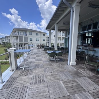 The Kingstide - Outside Rooftop - Seafood Near Me - Island, South Carolina