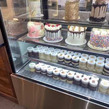 Cake By Jason Hisley - Patisserie/Cake Shop Near Me - Timonium, Maryland