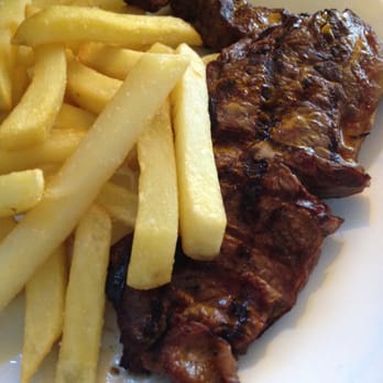 La Divina Comedia Playa - El entrecot de aquí está muy bueno, tanto de sabor como de tamaño, y las patatas aún son más grandes XD!! - Hotels Near Me - Valencia, V