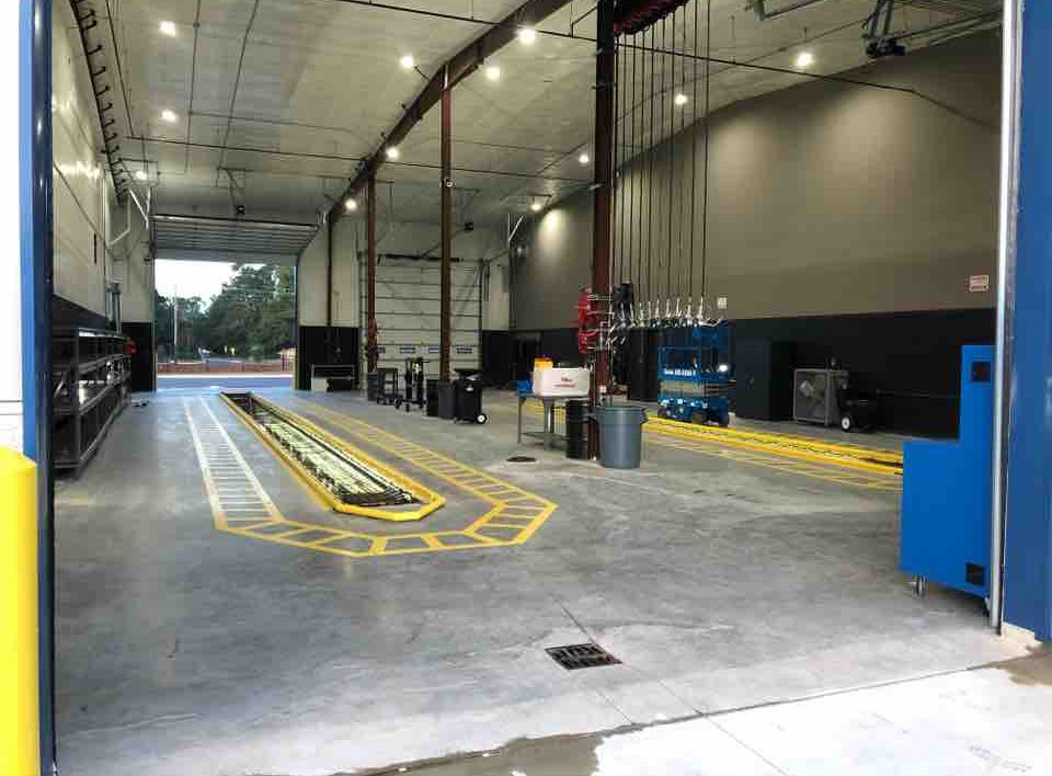 SPEEDCO TRUCK LUBE AND TIRES 3840 Garcon Point Rd, Milton, Florida