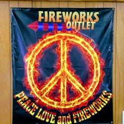 Fireworks Outlet - We love Fireworks!