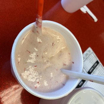 Billy Bob's Dairyland - Strawberry malt - Burgers Near Me - Branson, Missouri Billy Bob's Dairyland - Strawberry malt - Burgers Near Me - Branson, Missouri
