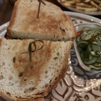 Ila's - Comfort Food Near Me - Chicago, Illinois