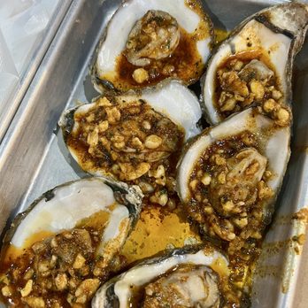 Low Country Boils - Garlic Butter Oyster (6) - Seafood Near Me - Wilmington, North Carolina Low Country Boils - Garlic Butter Oyster (6) - Seafood Near Me - Wilmington, North Carolina