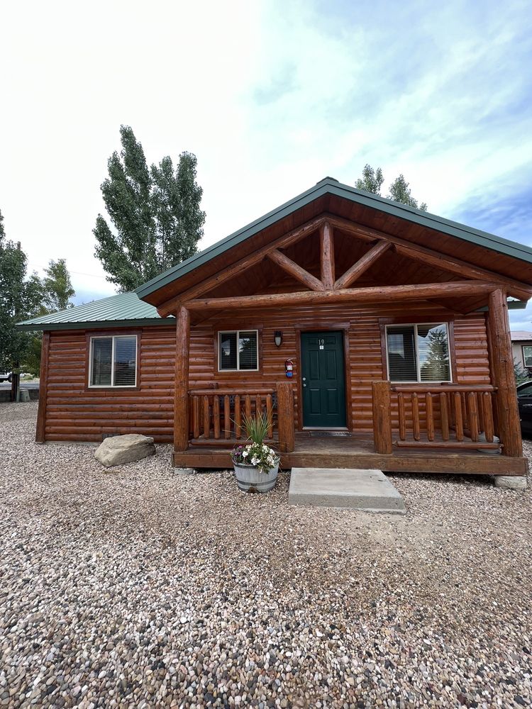 BRYCE COUNTRY CABINS Updated September 2024 64 Photos & 59 Reviews