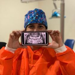Dra Sandra Borquez - Contamos con tecnología digital, como radiovisiografo, Rx digital, escaner, etc