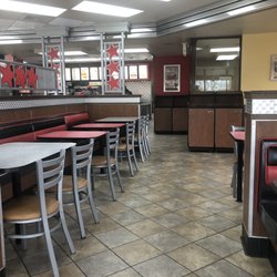 Hardee's - Dining Area