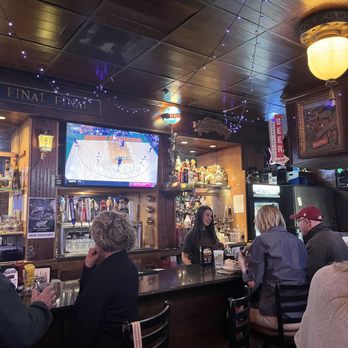 The Peanut - Interior - American Near Me - Overland Park, Kansas