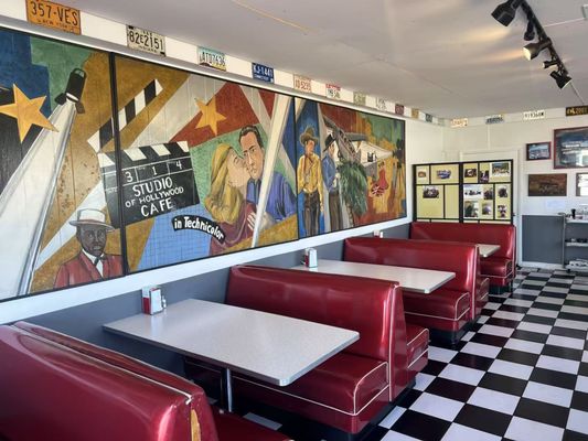Larry's Chili Dog by null