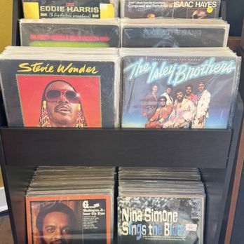 Overshine Wine - Vinyl Albums - Wineries Near Me - Healdsburg, California Overshine Wine - Vinyl Albums - Wineries Near Me - Healdsburg, California