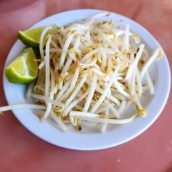 Trieu Chau Restaurant - Blanched bean sprouts