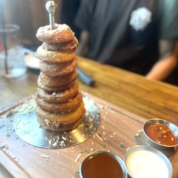 Finney's Crafthouse - Stevenson Ranch - Onion Rings - New American Near Me - Stevenson Ranch, California