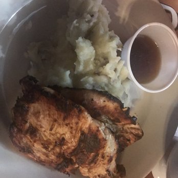 Mo's Irish Pub - Chicken - New American Near Me - Milwaukee, Wisconsin