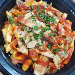 Chicken shawarma fries Chicken shawarma fries