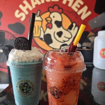 Shake'Hen Buns - Cookie Monster Shake and Strawberry Mango Slushy - Burgers Near Me - Bellflower, California