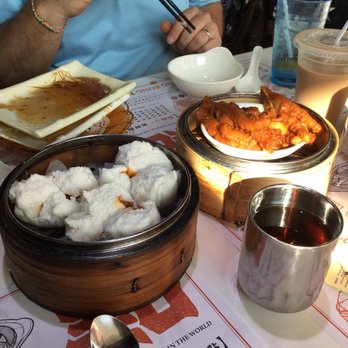 點點心 - Char sui steam buns and chicken feet - Dim Sum Near Me - Hong Kong, HK 點點心 - Char sui steam buns and chicken feet - Dim Sum Near Me - Hong Kong, HK