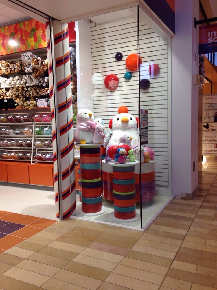 INSIDE SCOOP CLOSED Ice Cream & Frozen Yogurt 5000 Shelbyville Rd