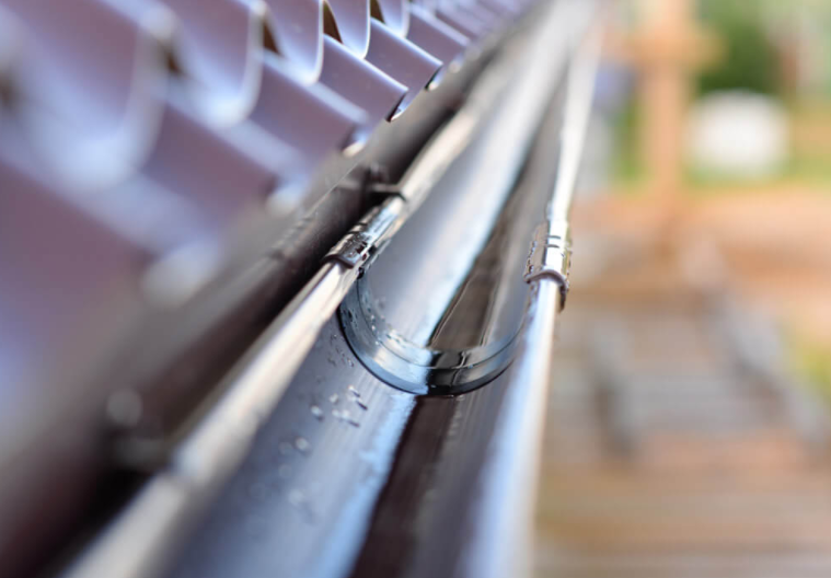 Slide of Tom Curry Roofing & Waterproofing