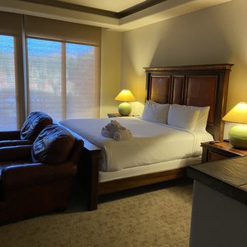 The Inn at Entrada - Main room. - Hotels Near Me - St. George, Utah The Inn at Entrada - Main room. - Hotels Near Me - St. George, Utah