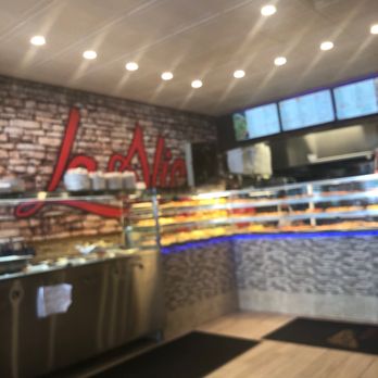 La Slice Pizzeria - Pizza Near Me - Islandia, New York La Slice Pizzeria - Pizza Near Me - Islandia, New York