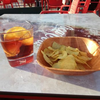 El Mirador - Vermú (Martini) a 3,5 € - Bars Near Me - Madrid, M El Mirador - Vermú (Martini) a 3,5 € - Bars Near Me - Madrid, M