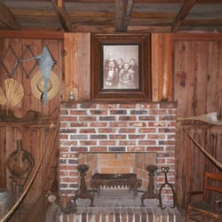 Crowley Museum & Nature Center - Pioneer cabin
