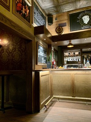 Paschall Bar by null
