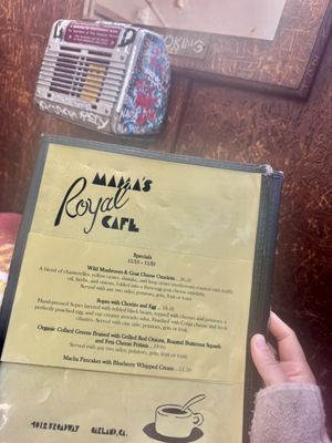 Mama's Royal Cafe by null