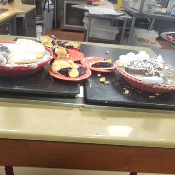 Golden Corral Buffet & Grill - Pastry section. Yuk! - Buffets Near Me - Decatur, Georgia