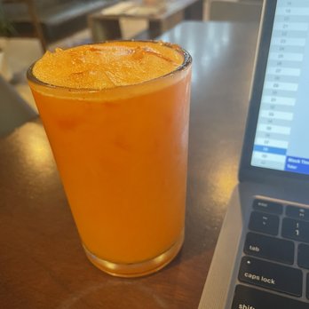 Roast & Brew - Carrot and Orange Fresh Juice - Coffee & Tea Near Me - Houston, Texas