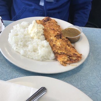 White Palace Grill - Mexican chorizo omelet with grits - Diners Near Me - Chicago, Illinois White Palace Grill - Mexican chorizo omelet with grits - Diners Near Me - Chicago, Illinois