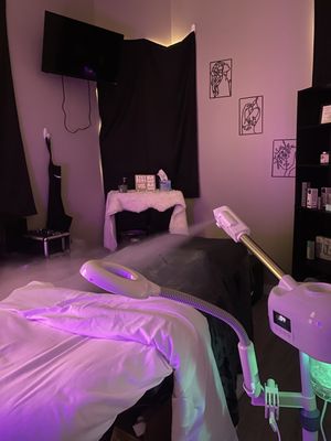 Best Skin Care in Fort Worth - What inspired me to get into the field of esthetics was my love for helping others, as a teenager I knew what it felt like to have acne and not feel beautiful on the outside. With that being said, as an esthetician of 3 + years I can genuinely say I love what I do!