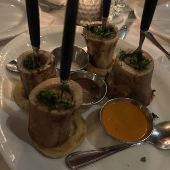 Restaurante Caesar's - Bone marrow - Salad Near Me - Tijuana, BCN