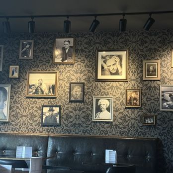 Inkwell - Inside vibe - Cocktail Bars Near Me - Omaha, Nebraska