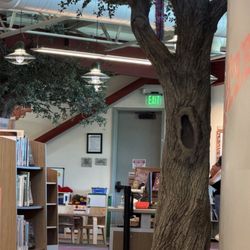 San Diego County Library - Alpine